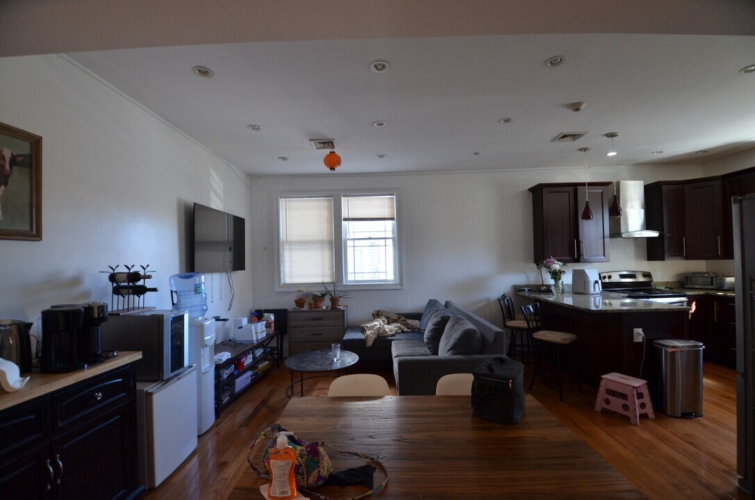 161 Waterman St in Providence, RI - Building Photo