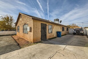 2133 Ellis St in North Las Vegas, NV - Building Photo - Building Photo