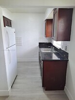 4090 NW 31st Terrace in Lauderdale Lakes, FL - Building Photo