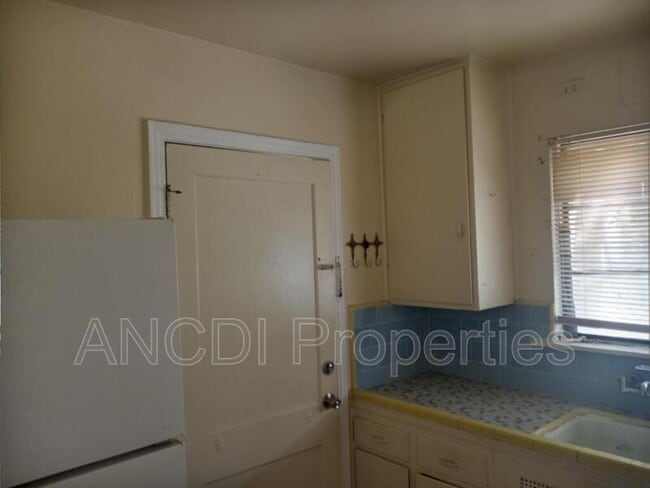 703 Spring St in Del Rio, TX - Building Photo - Building Photo