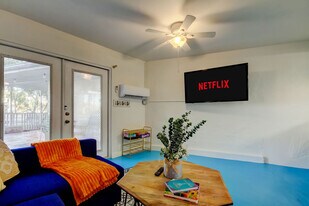 311 16th Ave, Unit SI ID1475817P in Indian Rocks Beach, FL - Building Photo