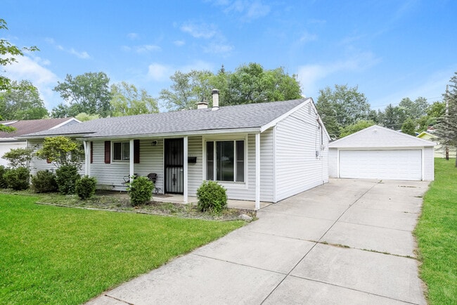 6191 Mark Dr in Bedford Heights, OH - Building Photo - Building Photo