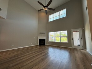5260 New John Hagar Rd in Nashville, TN - Foto de edificio - Building Photo