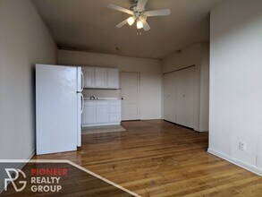 1044 W George St, Unit #1050-302 in Chicago, IL - Building Photo - Building Photo