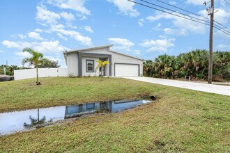 448 St Andre Blvd in Palm Bay, FL - Building Photo - Building Photo