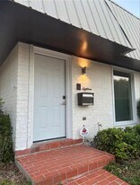 3 S 35th St in McAllen, TX - Building Photo