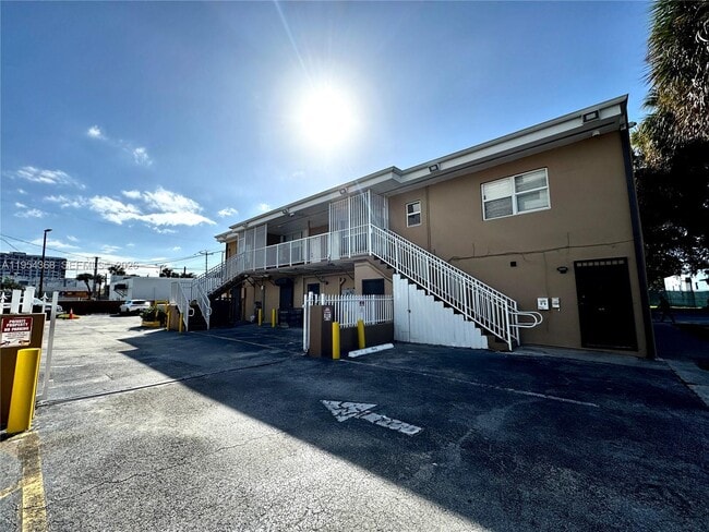 1837 NW 17th Ave in Miami, FL - Building Photo - Building Photo