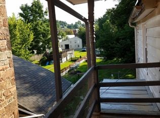 53 E Franklin St in Ephrata, PA - Building Photo - Building Photo