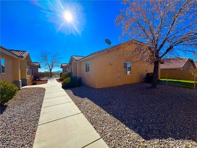 2501 E Ambush St in Pahrump, NV - Building Photo - Building Photo