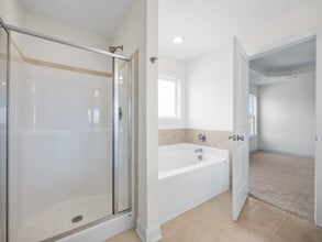 424 Montgomery Dr in Jacksonville, NC - Building Photo - Building Photo