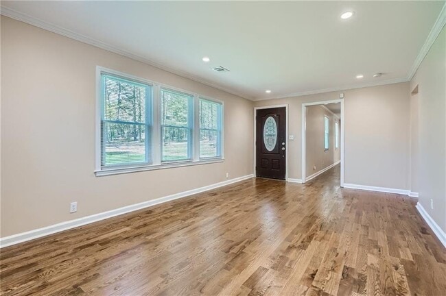 2534 Niskey Lake Rd SW in Atlanta, GA - Building Photo - Building Photo