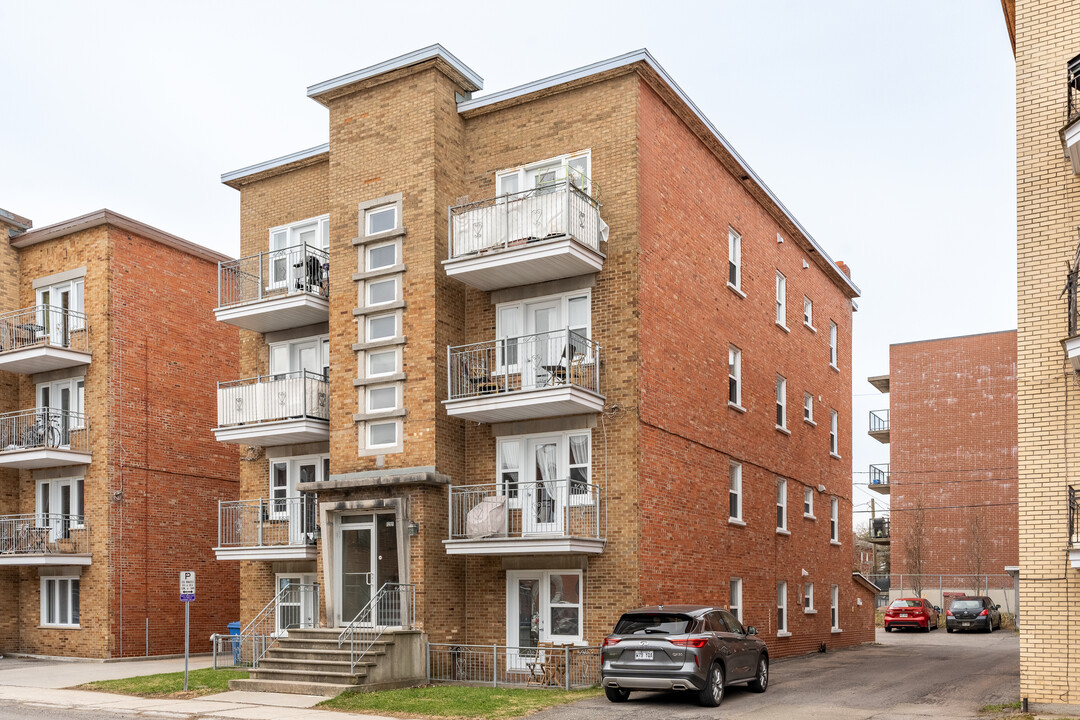 1285 Du Chanoine-Morel Av in Québec, QC - Building Photo