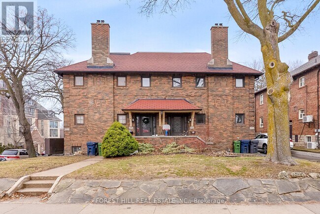 1068 Avenue Rd