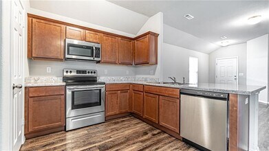 5016 W Colfax Loop in Fayetteville, AR - Building Photo - Building Photo