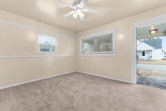 3317 Clark Cir in Norfolk, VA - Building Photo - Building Photo