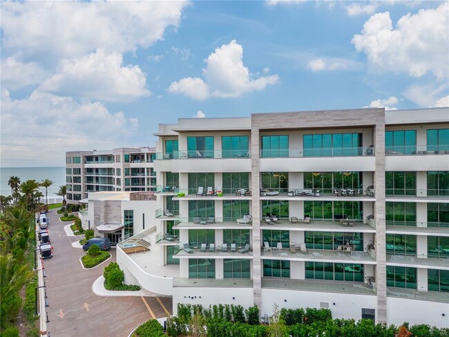 property at 1581 Gulf of Mexico Dr