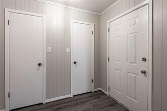 116 Pine Hollow Ln, Unit C in Huntsville, TX - Building Photo - Building Photo