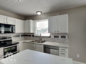4573 Dungannon Dr in Grove City, OH - Building Photo - Building Photo