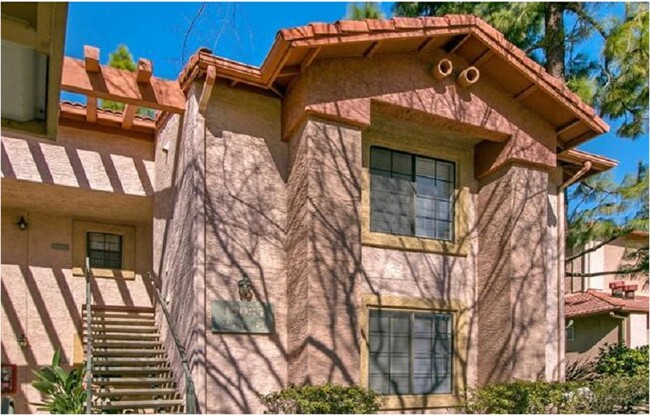 12083 Alta Carmel Ct