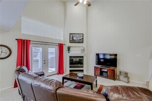 631 Cimarron Trl, Unit 631 in Irving, TX - Building Photo