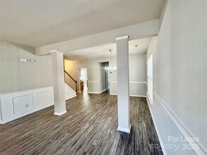 16200 Long Talon Way in Charlotte, NC - Building Photo - Building Photo
