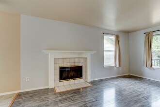 1292 S Leahy Dr in Coupeville, WA - Building Photo - Building Photo