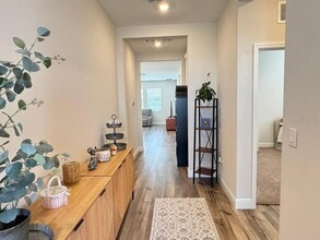 10353 Fieldstone Myrtle Wy in San Antonio, FL - Building Photo - Building Photo