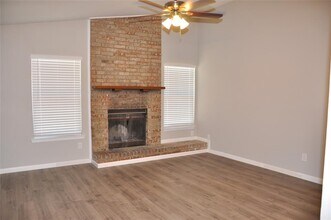 11802 Argonne Forest Trail in Austin, TX - Building Photo - Building Photo