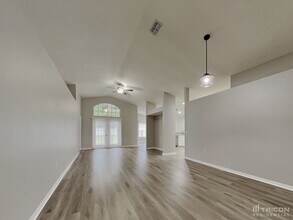 7935 Fashion Loop in New Port Richey, FL - Building Photo - Building Photo