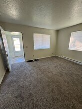 1319 Oxford Ave in Centralia, WA - Building Photo - Building Photo