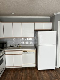 109 Cypress Dr, Unit Suite photo'