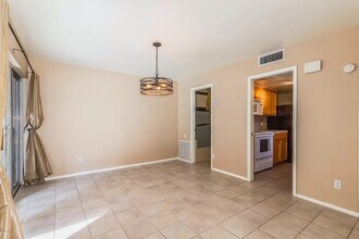 4615 N 22nd St in Phoenix, AZ - Foto de edificio - Building Photo