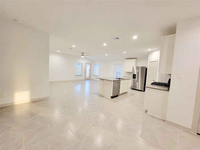 property at 4015 Gael Run Ct