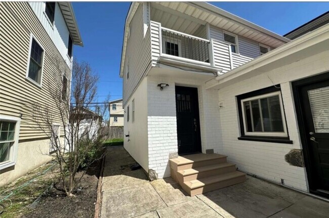 property at 527 W Market St