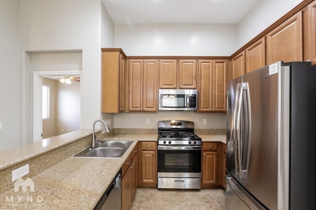 699 Bridgeford Ct in Henderson, NV - Building Photo - Building Photo