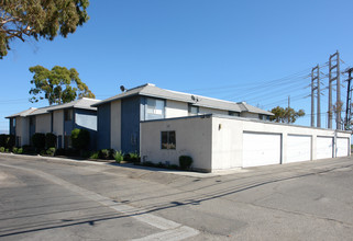 4430 Terrace Ave in Oxnard, CA - Building Photo - Building Photo