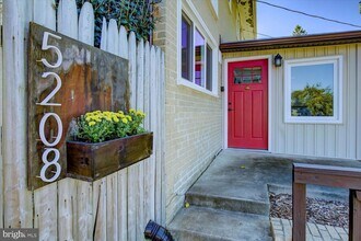 5208 10th Pl S in Arlington, VA - Building Photo - Building Photo