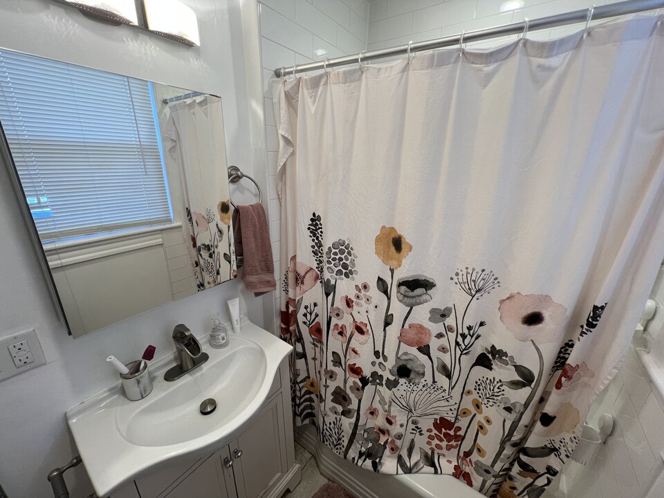 89 Morrison Ave, Unit 1 in Somerville, MA - Building Photo