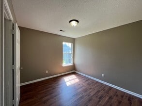 5466 Kayla Dr in Southaven, MS - Building Photo - Building Photo