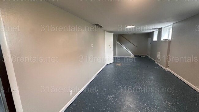 1921 W Jewell St in Wichita, KS - Foto de edificio - Building Photo