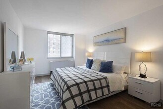 1040-40 River Rd in New York, NY - Building Photo - Building Photo