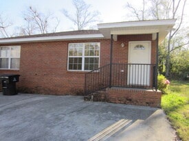 1223 Cleveland St, Unit 2 in Tallahassee, FL - Building Photo