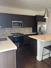 4700 NW 84th Ave, Unit 16 in Doral, FL - Foto de edificio - Building Photo