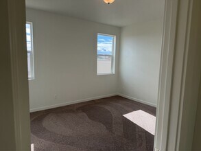 7853 E Beaufort St in Nampa, ID - Building Photo - Building Photo