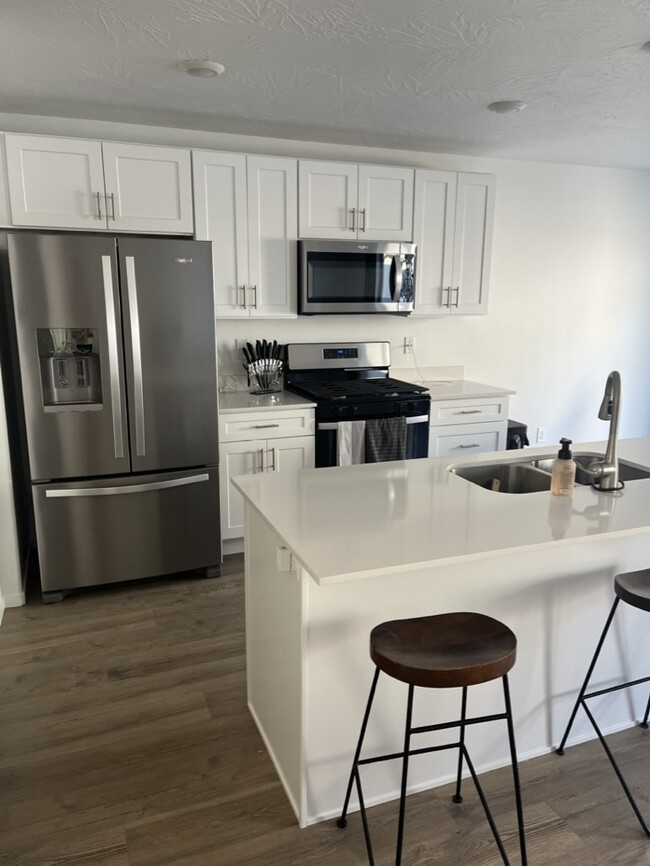 property at 476 S Rockwell Ln