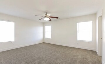 7408 Easingwold Dr in Las Vegas, NV - Building Photo - Building Photo