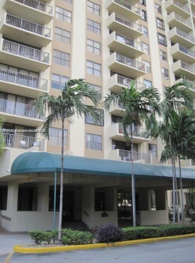 property at 1470 NE 123rd St