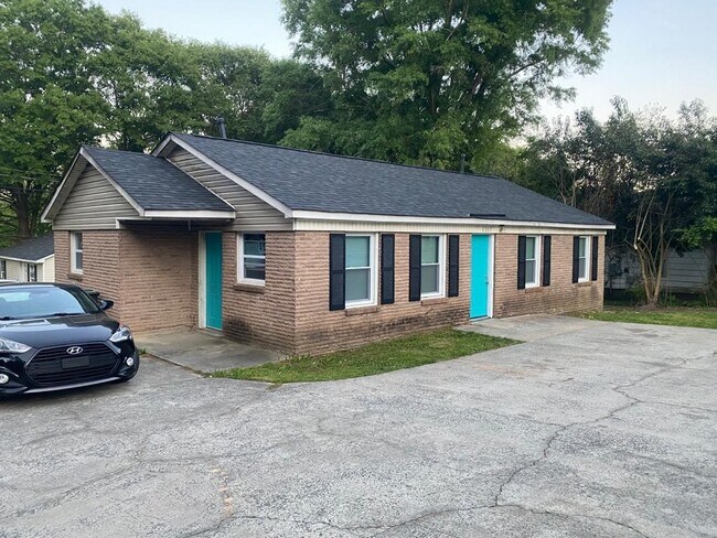 1337 Essex Ave, Unit 2