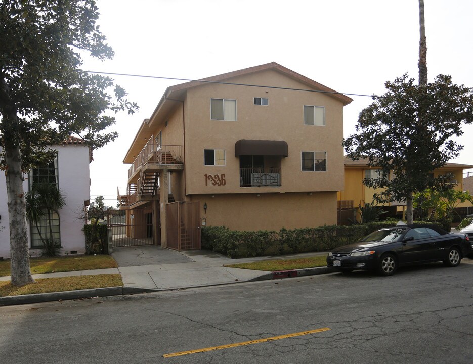 1336 E Harvard St in Glendale, CA - Foto de edificio