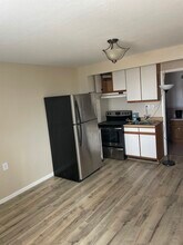 279 Oakridge Dr, Unit In Law in Daly City, CA - Building Photo - Building Photo